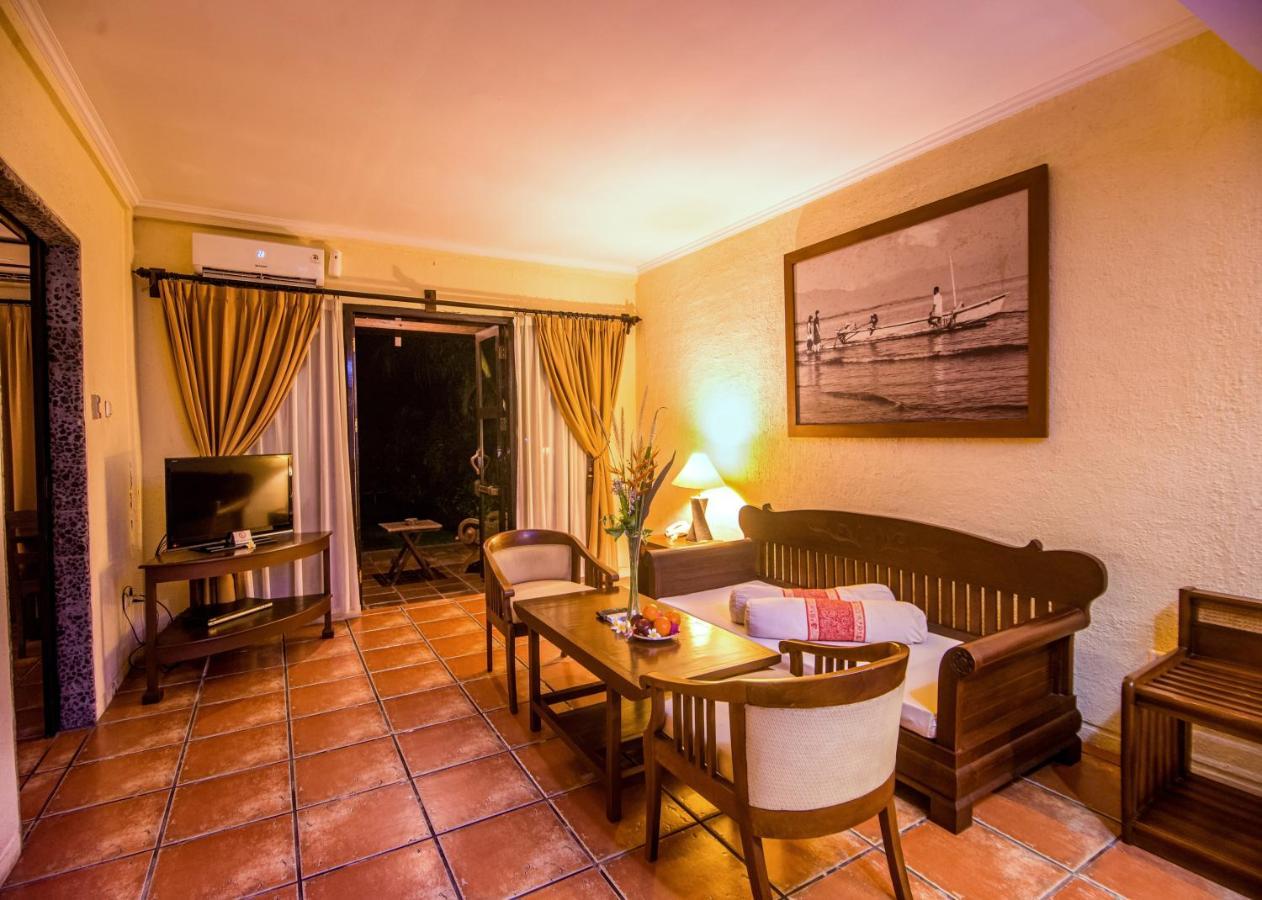 Nugraha Lovina Seaview Resort & Spa Екстериор снимка