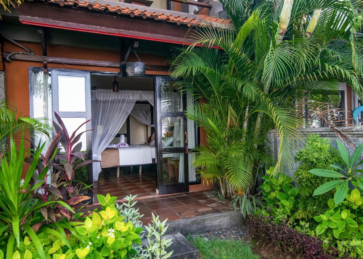Nugraha Lovina Seaview Resort & Spa Екстериор снимка