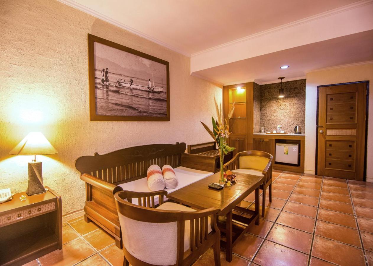Nugraha Lovina Seaview Resort & Spa Екстериор снимка