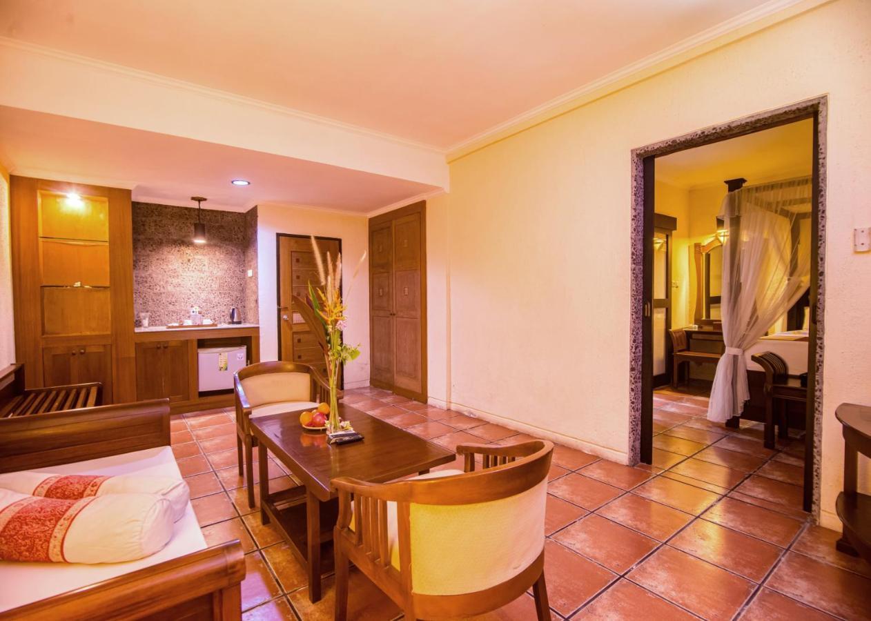Nugraha Lovina Seaview Resort & Spa Екстериор снимка