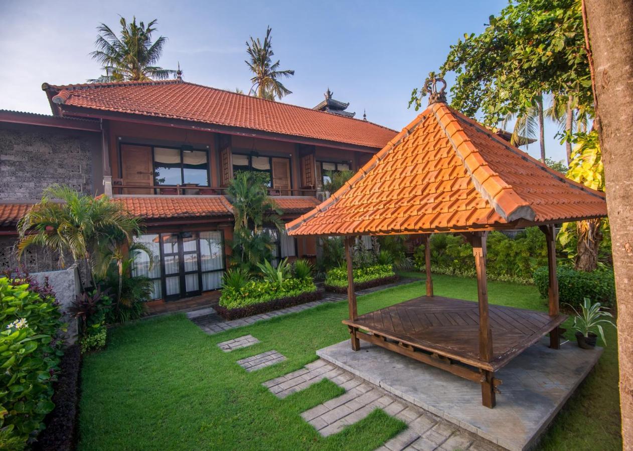 Nugraha Lovina Seaview Resort & Spa Екстериор снимка