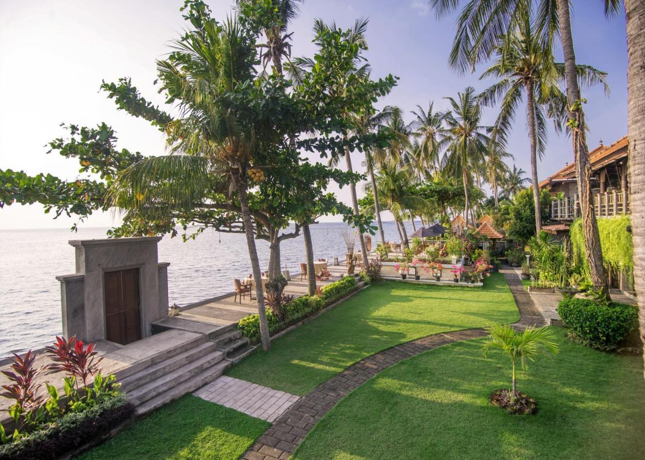 Nugraha Lovina Seaview Resort & Spa Екстериор снимка