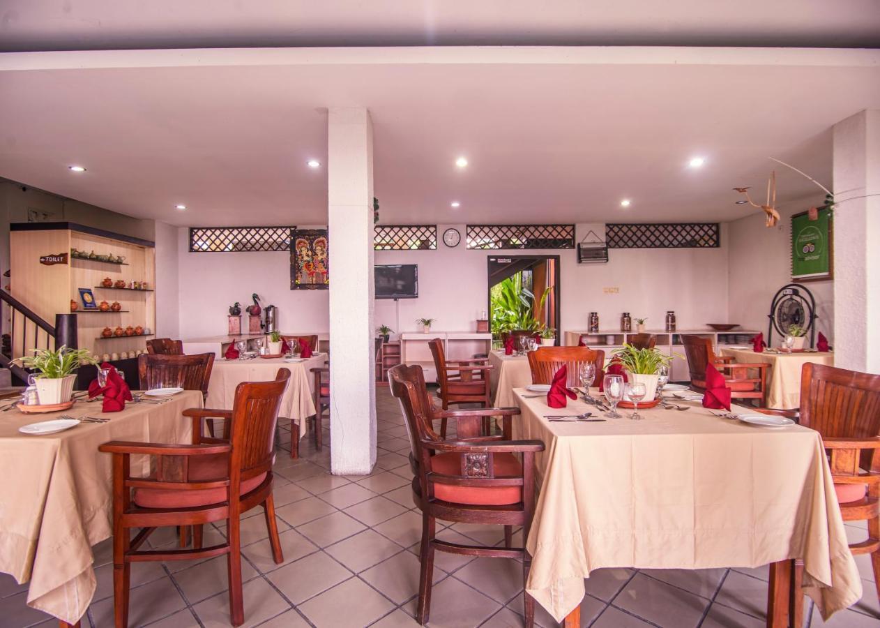 Nugraha Lovina Seaview Resort & Spa Екстериор снимка