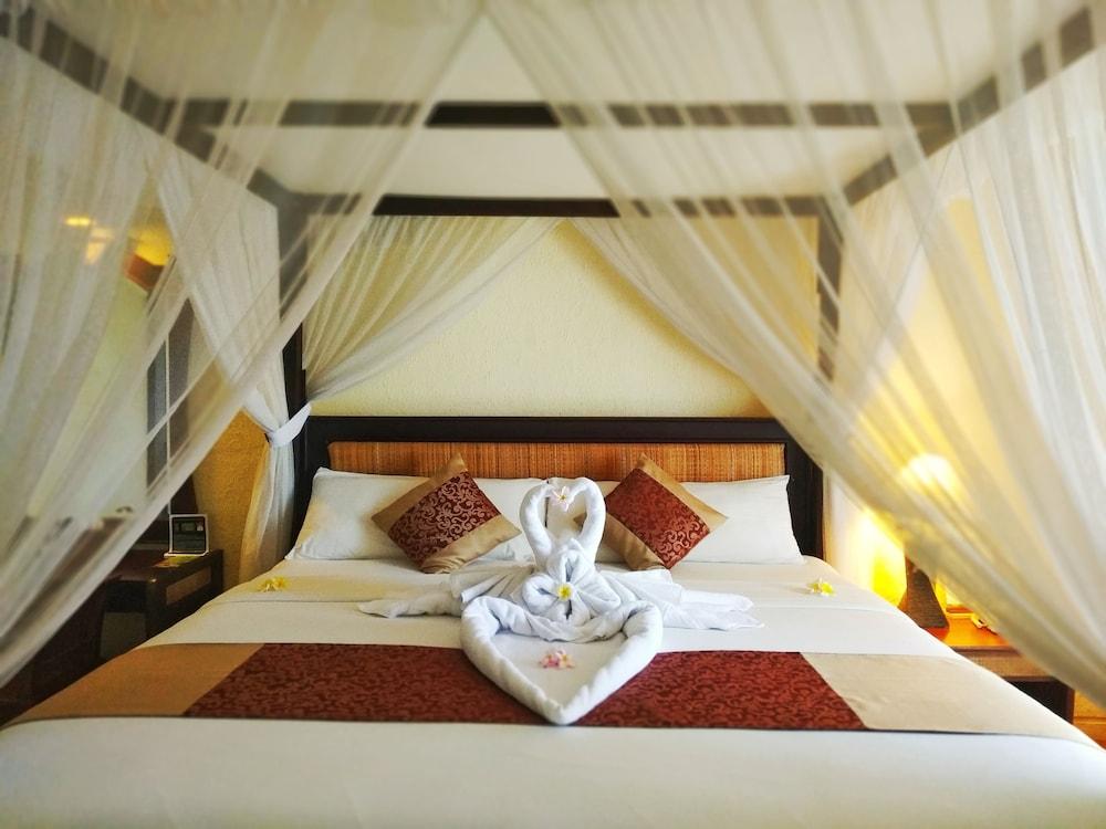 Nugraha Lovina Seaview Resort & Spa Екстериор снимка