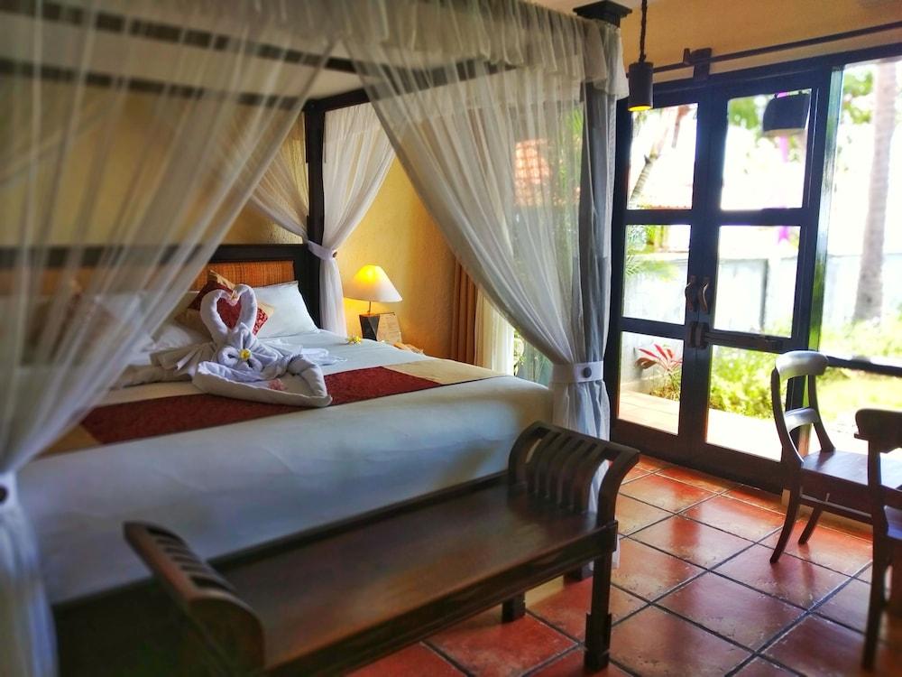 Nugraha Lovina Seaview Resort & Spa Екстериор снимка
